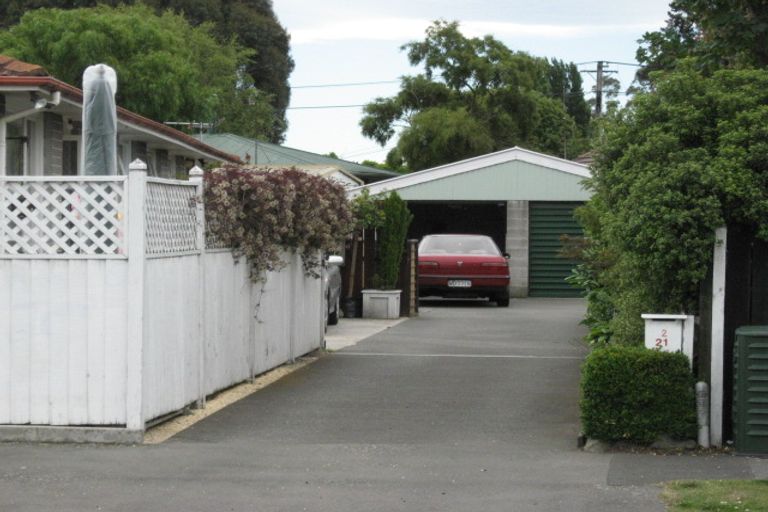 Photo of property in 2/21 Kuaka Crescent, Bromley, Christchurch, 8062