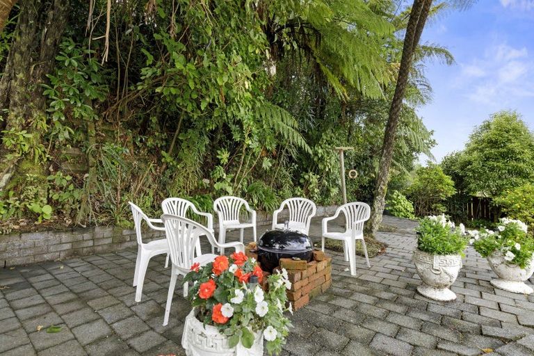 Photo of property in 19 Rondane Place, Tirohanga, Lower Hutt, 5010