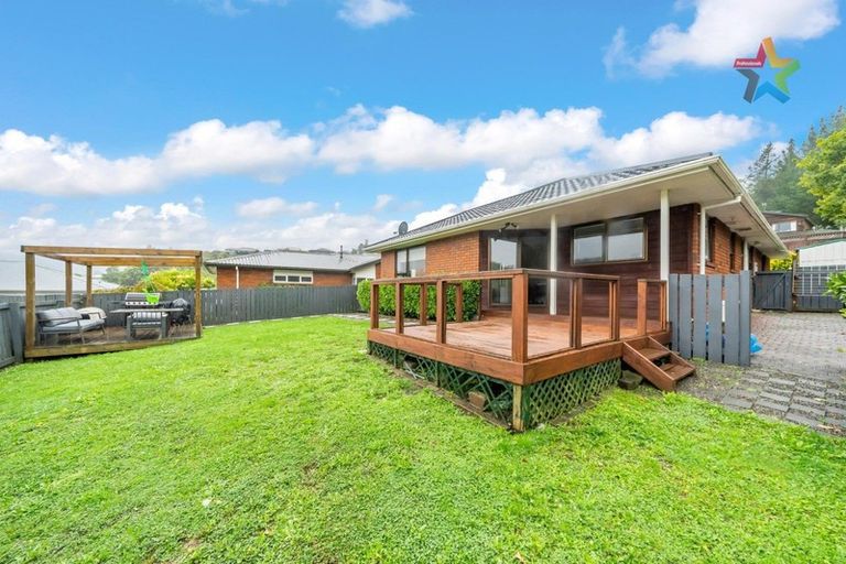 Photo of property in 1/1 Montgomery Street, Stokes Valley, Lower Hutt, 5019