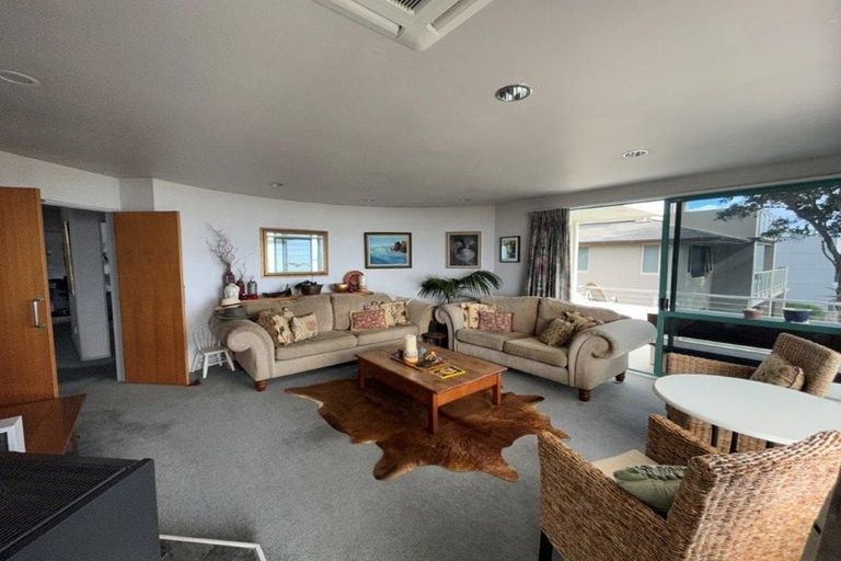 Photo of property in 385b Oceanbeach Road, Mount Maunganui, 3116