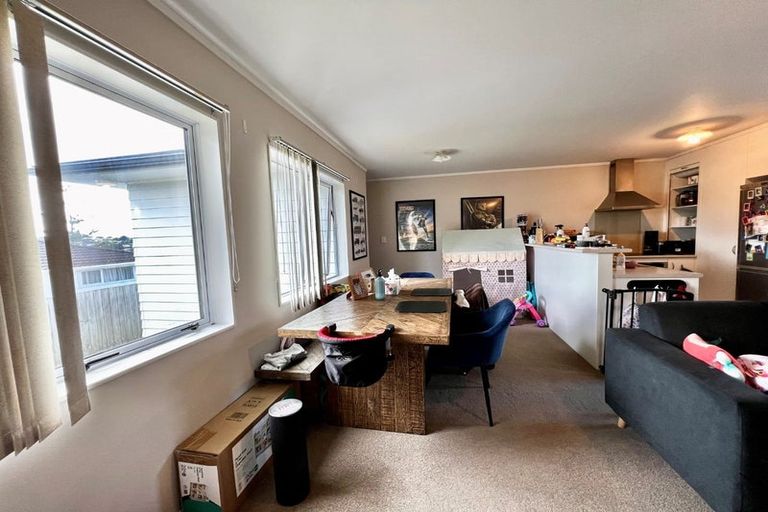 Photo of property in 50 Sycamore Drive, Sunnynook, Auckland, 0620