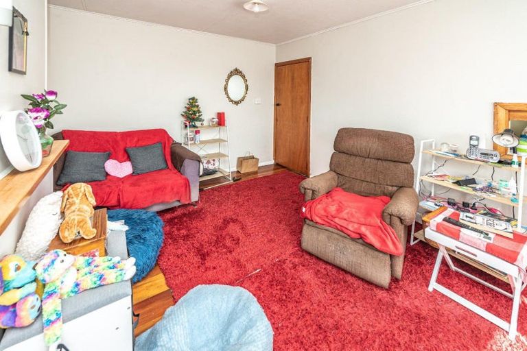 Photo of property in 6 Tiki Street, Castlecliff, Whanganui, 4501
