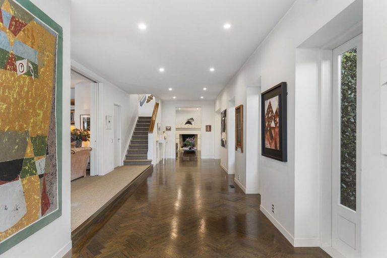 Photo of property in 3 Crescent Road, Parnell, Auckland, 1052