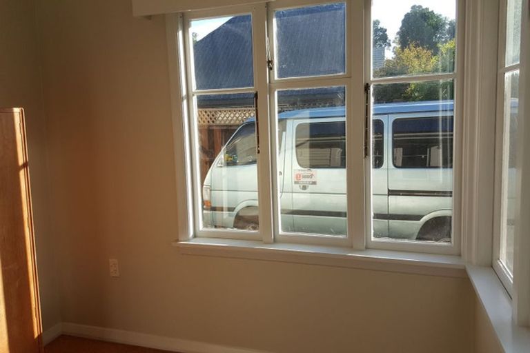 Photo of property in 1 Ludecke Place, Sockburn, Christchurch, 8042