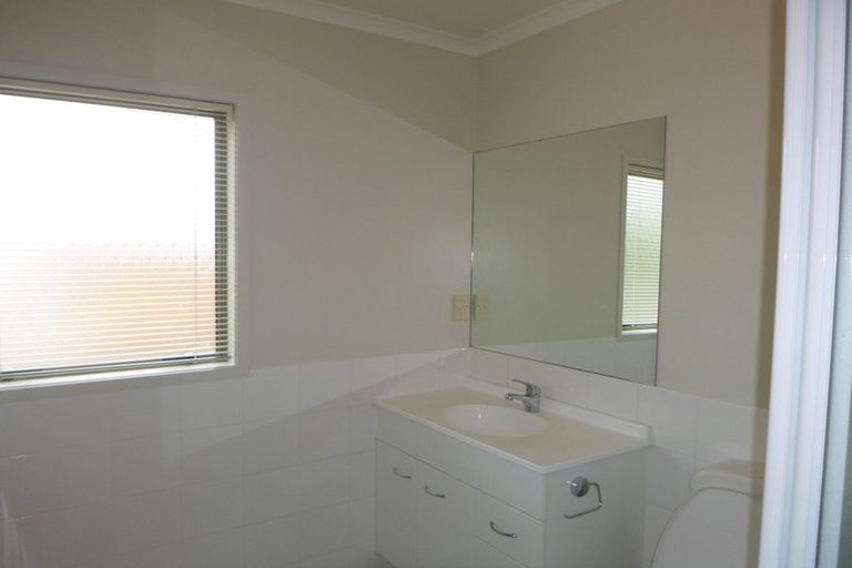 Photo of property in 20b Roseberry Avenue, Birkenhead, Auckland, 0626