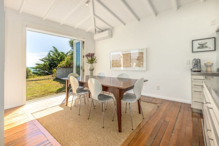 Photo of property in 1 Hydes Road, Raumati South, Paraparaumu, 5032