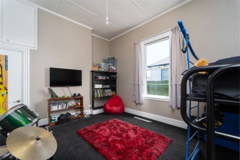 Photo of property in 68 Lincoln Road, Masterton, 5810