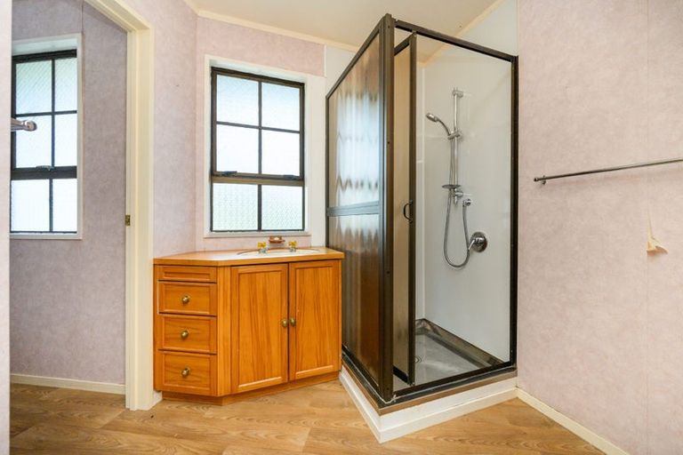 Photo of property in 83 Oroua Road, Kairanga, Palmerston North, 4475