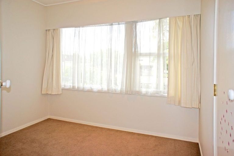 Photo of property in 1 Imatra Place, Sunnyhills, Auckland, 2010