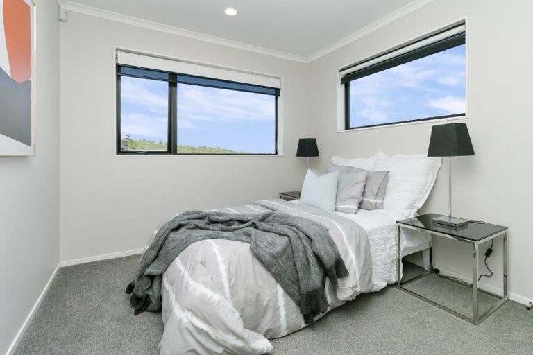 Photo of property in 23b Poruru Close, Papakura, 2110