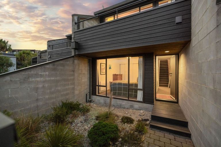 Photo of property in Alpine Meadows Apartments, 135w Fernhill Road, Fernhill, Queenstown, 9300