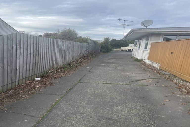 Photo of property in 2/60 Grahams Road, Burnside, Christchurch, 8041