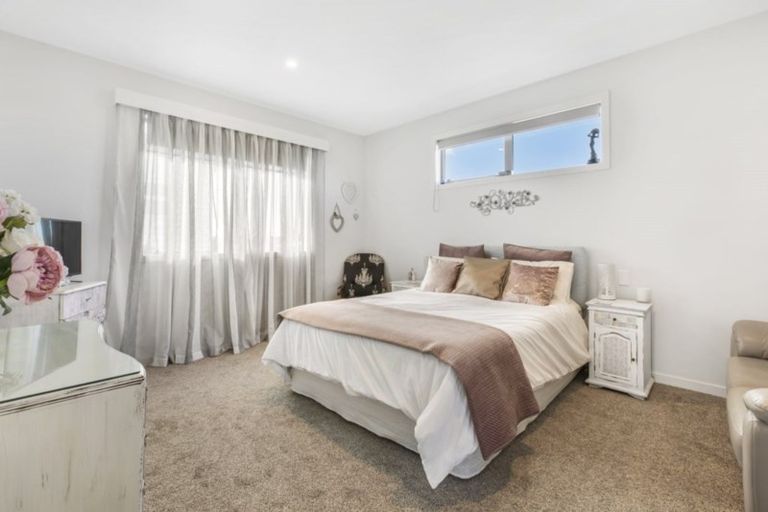 Photo of property in 5 Spinifex Street, Papamoa Beach, Papamoa, 3118