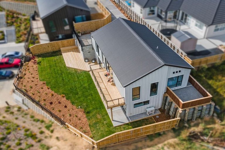 Photo of property in 38 Hokioi Drive, Kenepuru, Porirua, 5022