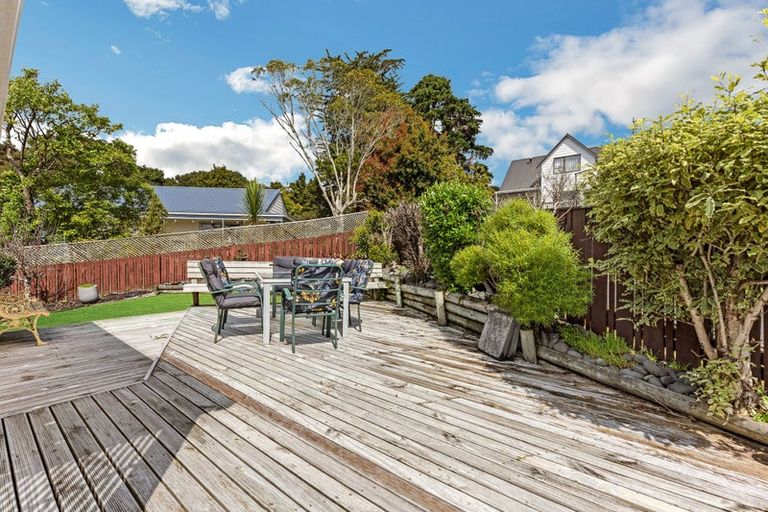 Photo of property in 69 Spence Road, Henderson, Auckland, 0612