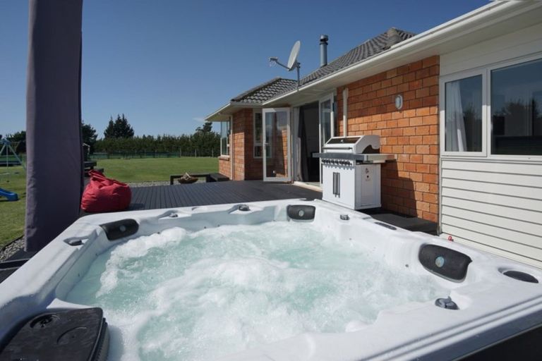 Photo of property in 4056 South Eyre Road, Burnt Hill, Oxford, 7495