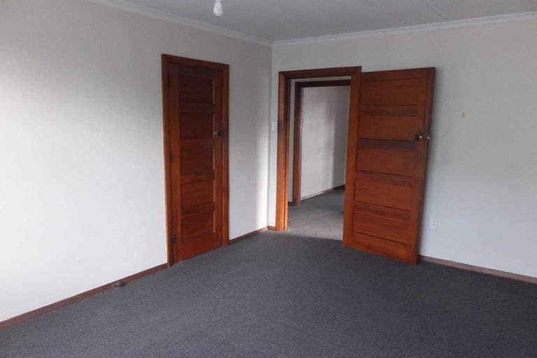 Photo of property in 345 Riccarton Road, Upper Riccarton, Christchurch, 8041