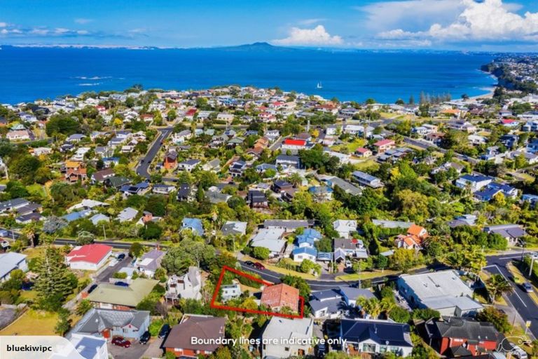 Photo of property in 50 Hebron Road, Waiake, Auckland, 0630