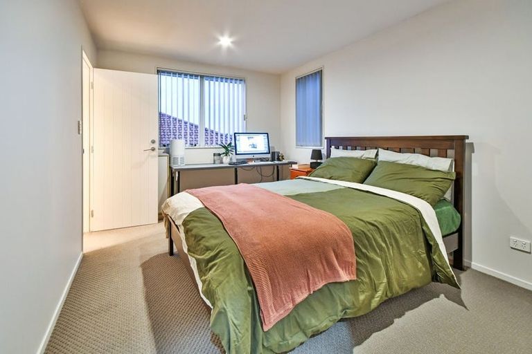 Photo of property in 214 Hill Road, The Gardens, Auckland, 2105