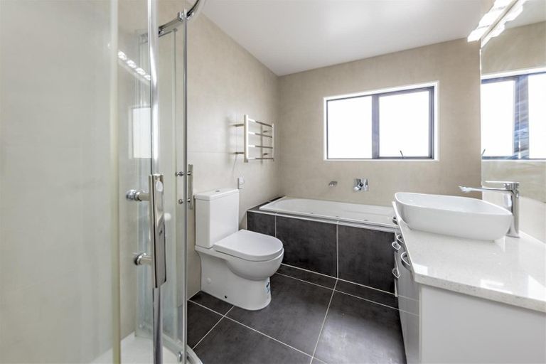 Photo of property in 15 Fong Road, Flat Bush, Auckland, 2019