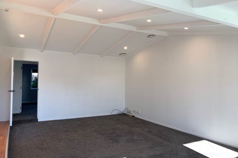 Photo of property in 31 Wesley Avenue, Frankleigh Park, New Plymouth, 4310