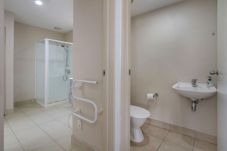 Photo of property in 5b/10 Crown Lynn Place, New Lynn, Auckland, 0600