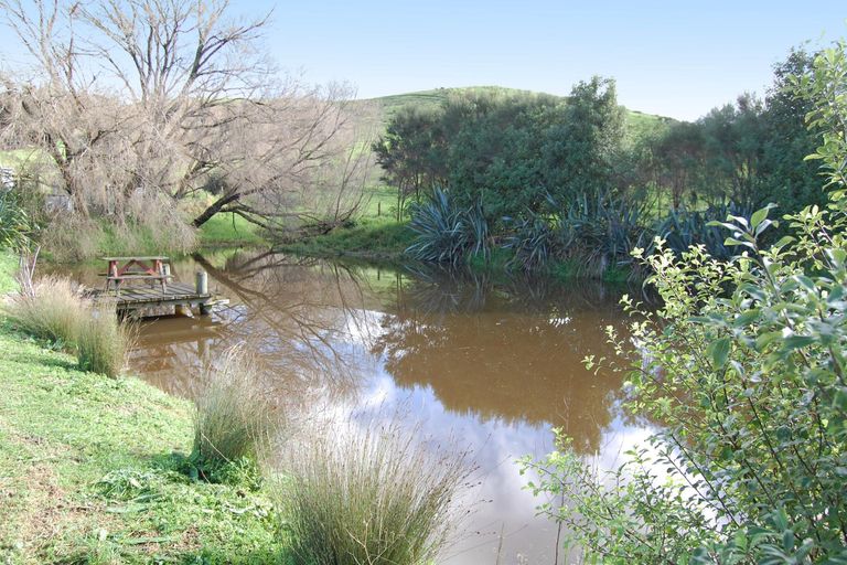 Photo of property in 353a Brown Road, Hakaru, Kaiwaka, 0573