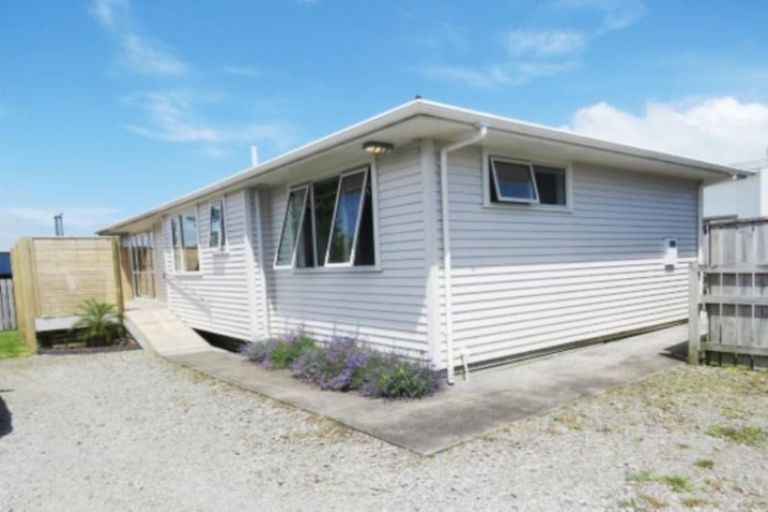 Photo of property in 5a Maire Street, Inglewood, 4330