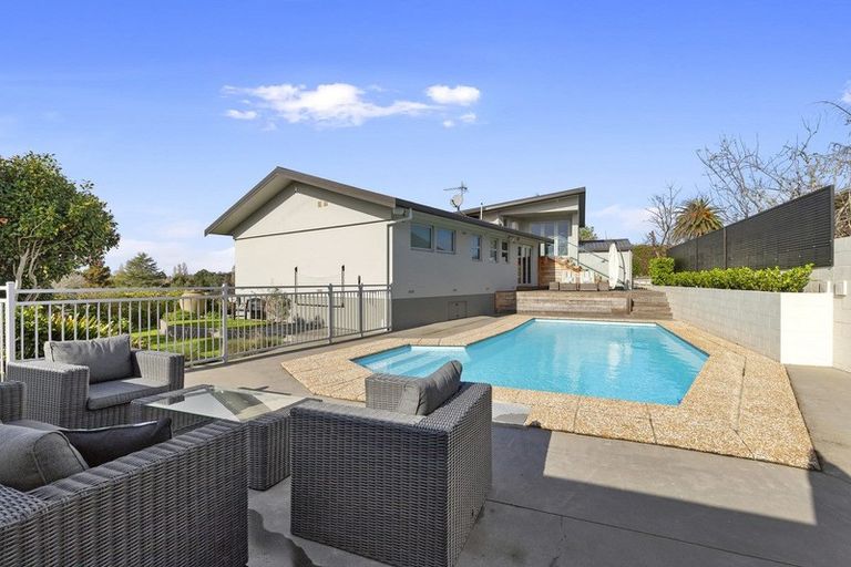 Photo of property in 67 Braid Road, St Andrews, Hamilton, 3200