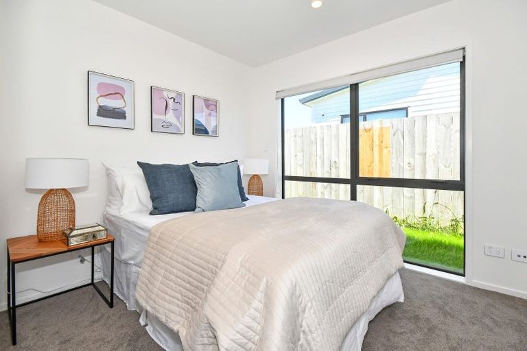 Photo of property in 11 Poutawa Lane, Clarks Beach, 2122