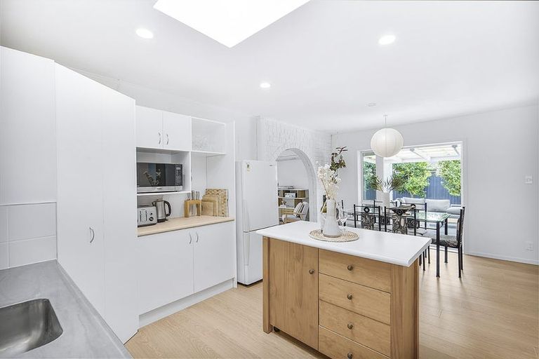 Photo of property in 13 Knightsbridge Place, Dinsdale, Hamilton, 3204