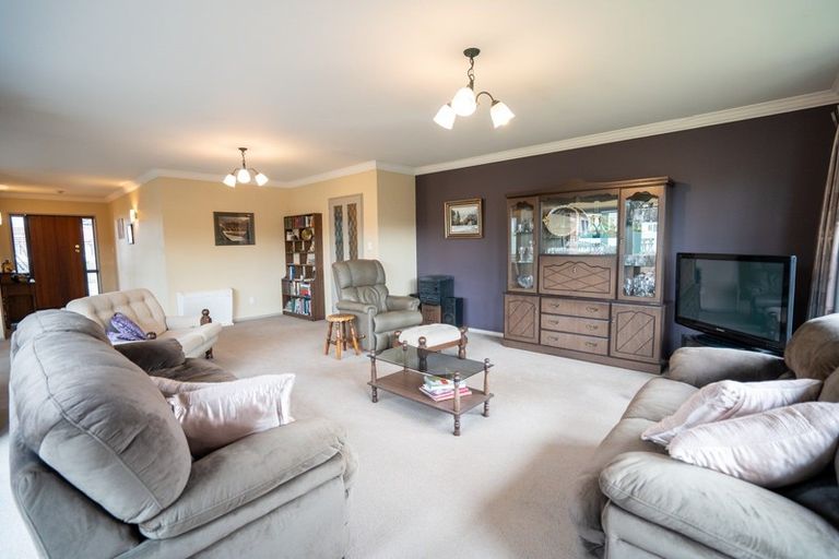 Photo of property in 6 Queen Street, Winton, 9720