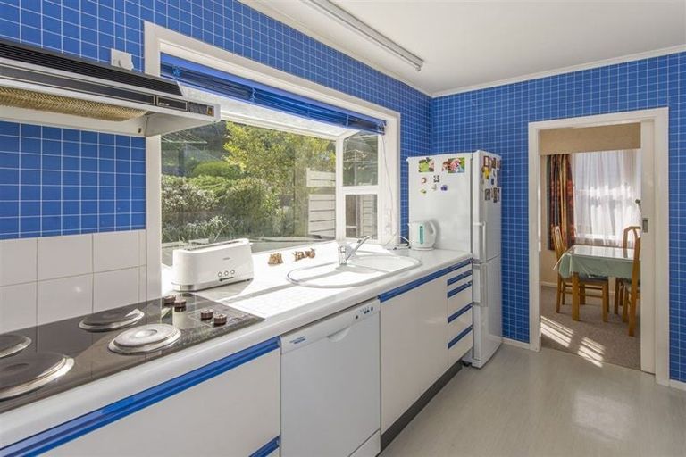 Photo of property in 127 Parkvale Road, Karori, Wellington, 6012