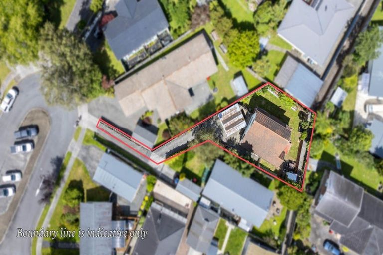 Photo of property in 2/25 Memphis Grove, Totara Park, Upper Hutt, 5018