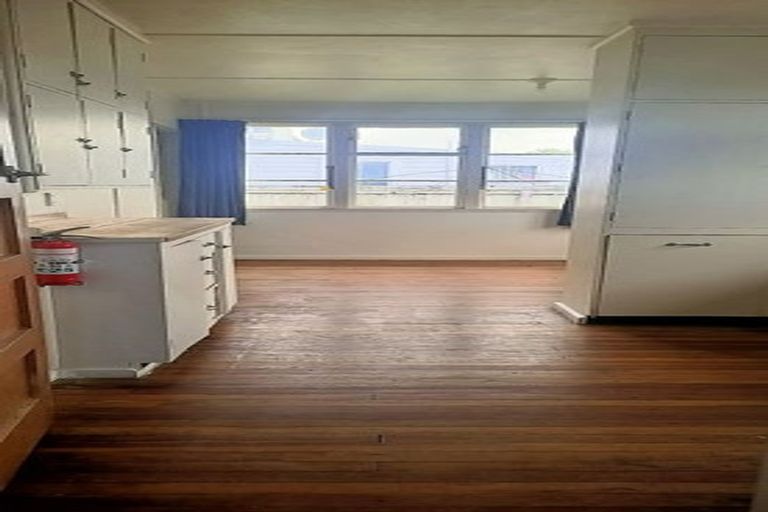 Photo of property in 10 Russell Street, Feilding, 4702