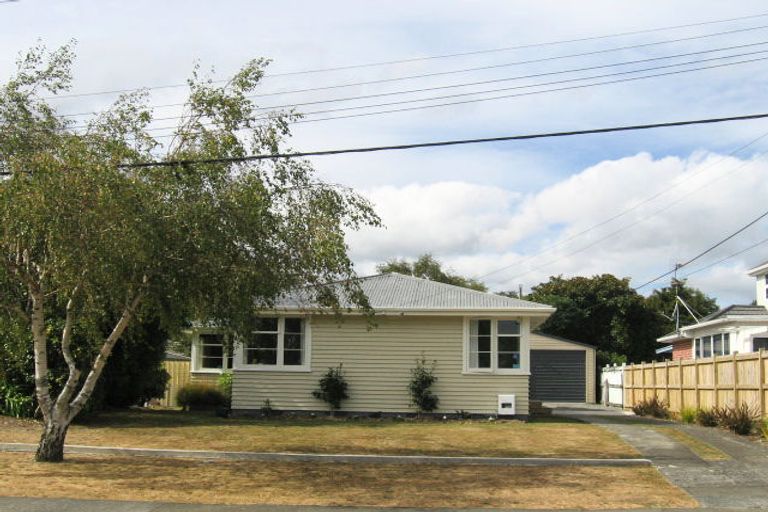 Photo of property in 6 Kiwi Street, Heretaunga, Upper Hutt, 5018