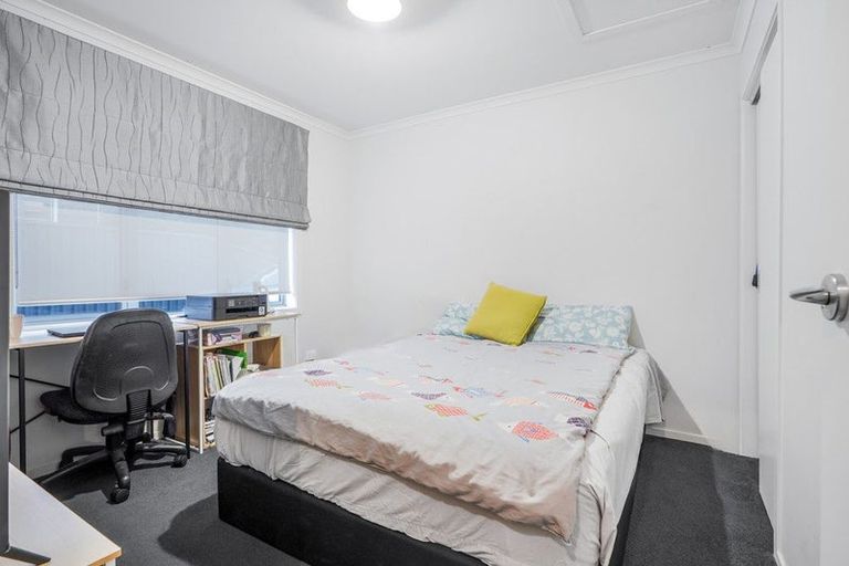 Photo of property in 2/3 June Place, Hamilton East, Hamilton, 3216