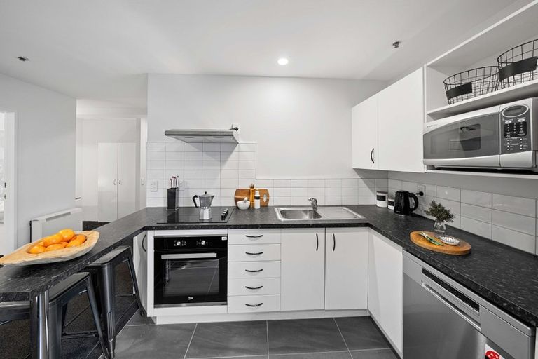 Photo of property in Courtenay Apartments, 408/120 Courtenay Place, Te Aro, Wellington, 6011