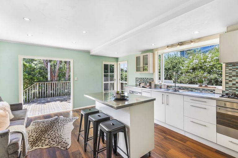 Photo of property in 42 Poplar Avenue, Raumati South, Paraparaumu, 5032