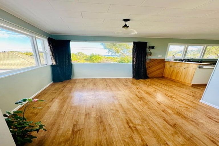 Photo of property in 93b Normandale Road, Normandale, Lower Hutt, 5010