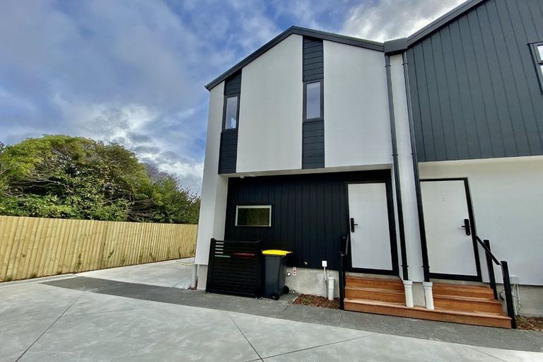 Photo of property in 1/16 Smith Street, Woolston, Christchurch, 8062