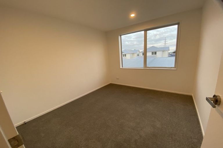 Photo of property in 37 Aviation Street, Takanini, 2112