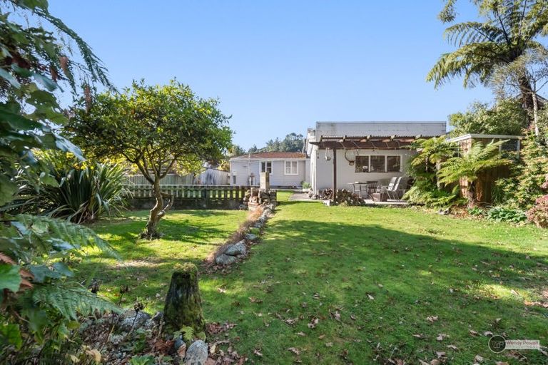 Photo of property in 72 Black Beech Street, Birchville, Upper Hutt, 5018