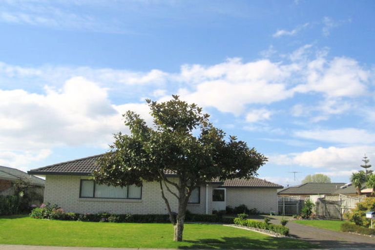 Photo of property in 14 Stableford Drive, Pyes Pa, Tauranga, 3112