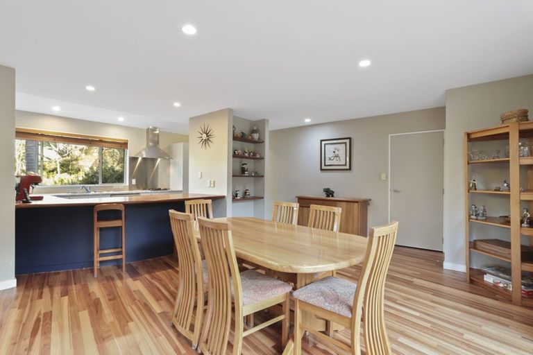 Photo of property in 542d West Coast Road, Oratia, Auckland, 0604