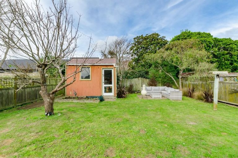 Photo of property in 15 Wedgewood Grove, Raumati Beach, Paraparaumu, 5032