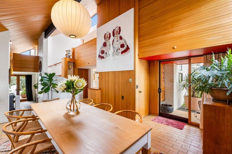 Photo of property in 17 Toop Street, Havelock North, 4130