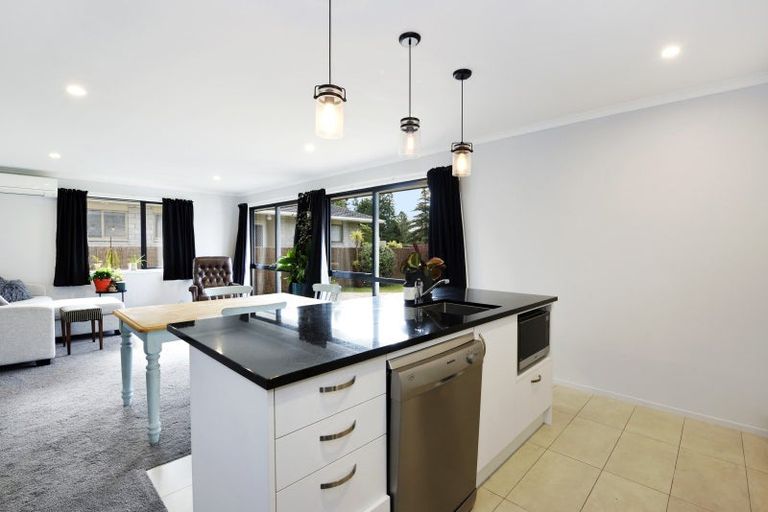 Photo of property in 12 Teece Drive, Motueka, 7120