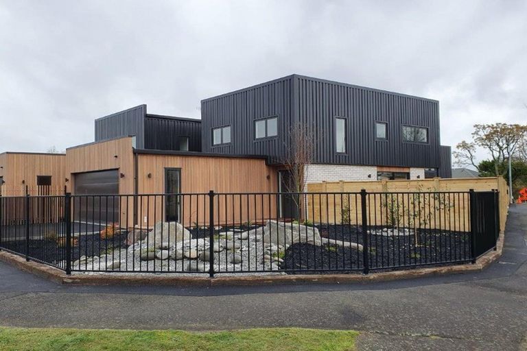 Photo of property in 2b Martin Street, Fairfield, Hamilton, 3214