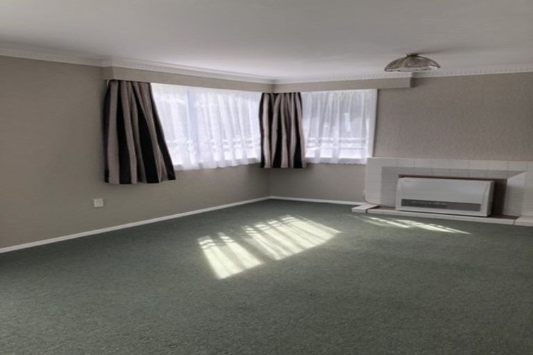 Photo of property in 35 Kiwi Street, Heretaunga, Upper Hutt, 5018